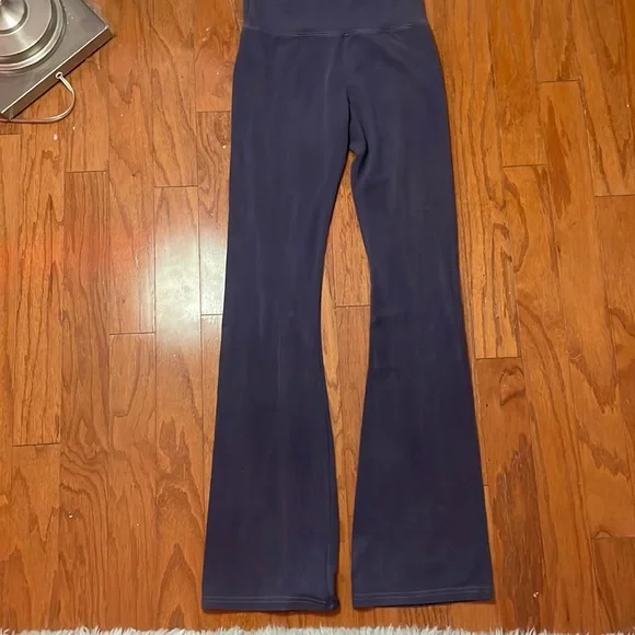 Brandy Melville Navy Blue Priscilla Pants - Picture 1 of 3